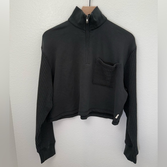 Mate The Label Organic Fleece and Waffle Cropped Half-Zip Sweatshirt Onyx Small - Picture 5 of 11
